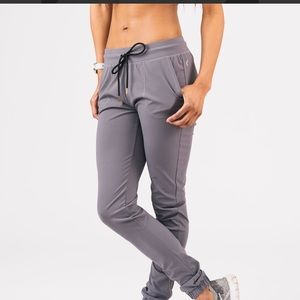 Zyia joggers
